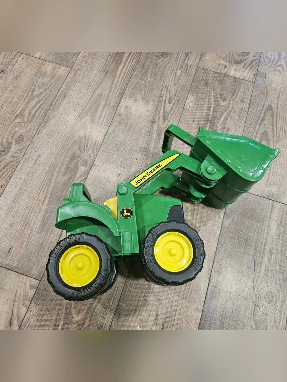 John Deere 15 Inch Big Scoop Conatruction Dozer Pusher Bucket Green Plastic Toy